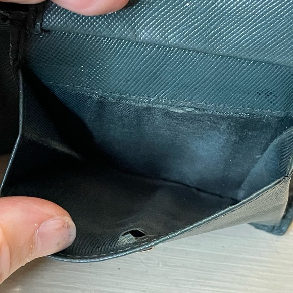 *Authenticity Card Included* Prada Dark Green Bifold Men’s Wallet - Picture 7 of 15